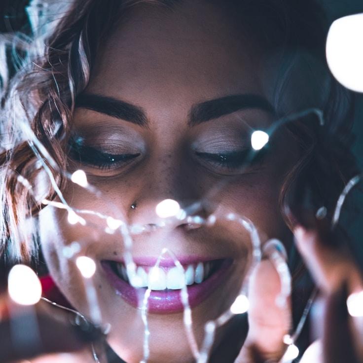 Portrait of Mira, community mentor and Mediterranean cuisine specialist